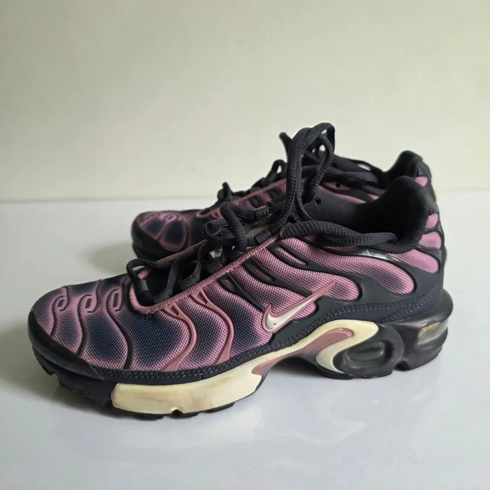 Nike Air Max Plus TN GS Black Pink Fade Sneakers 718071-006 Kids Size 5Y